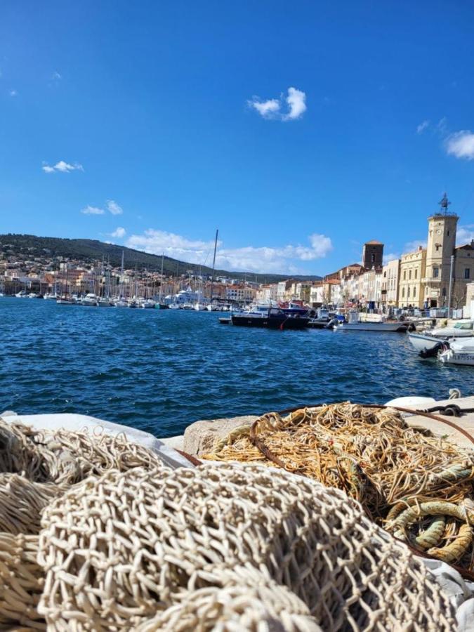 Chez Melanie Et Rodolphe Apartman La Ciotat Kültér fotó